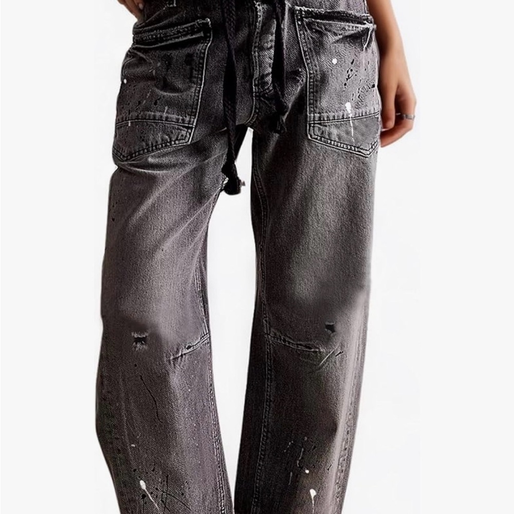 Stylish Black Distressed Women's Jeans